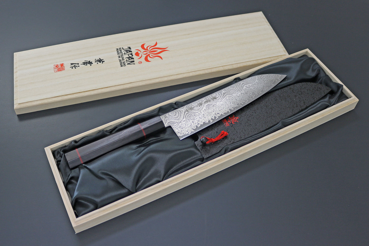 Kanetsune KC-813 Santoku